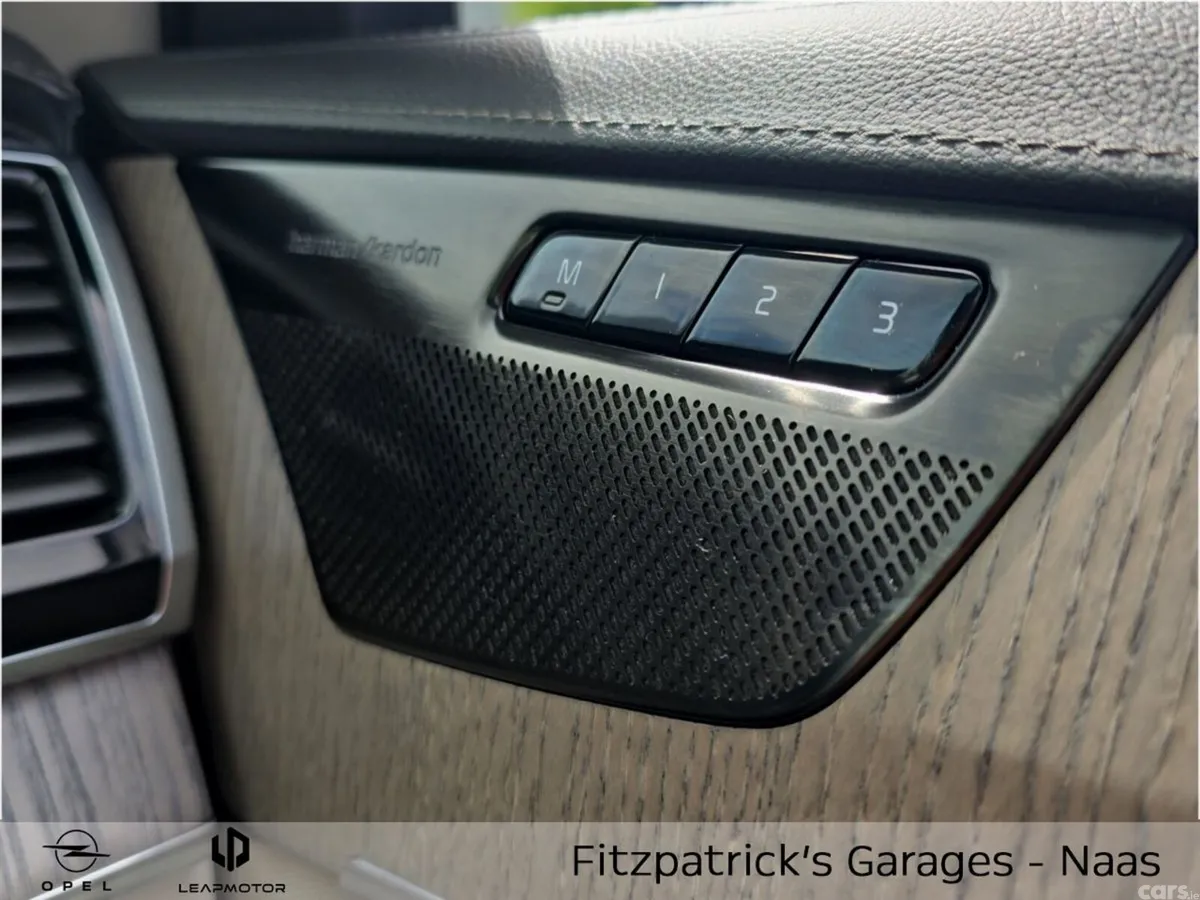 Volvo XC90 SUV, Petrol Plug-in Hybrid, 2023, Grey