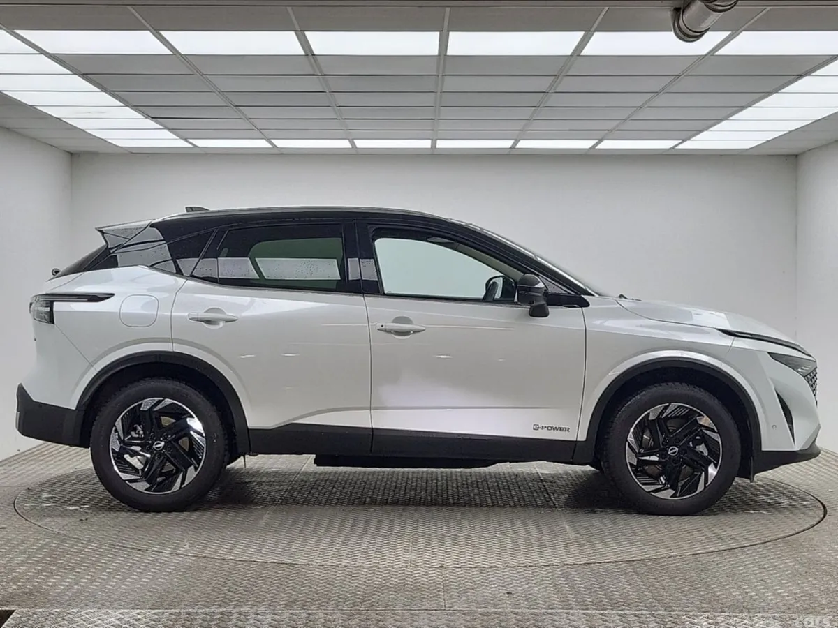Nissan Qashqai MPV, Petrol Hybrid, 2026, White