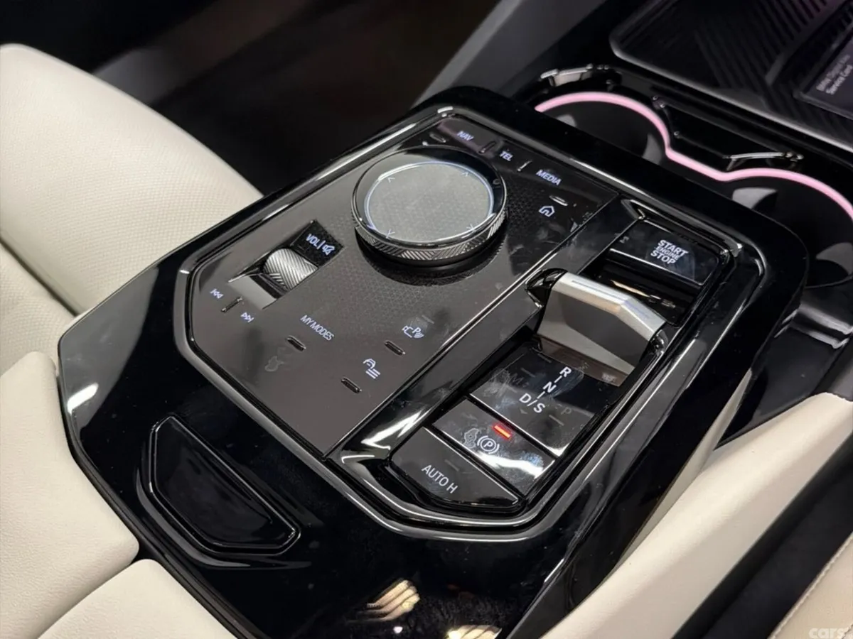 BMW 5-Series Saloon, Petrol Plug-in Hybrid, 2026, Black