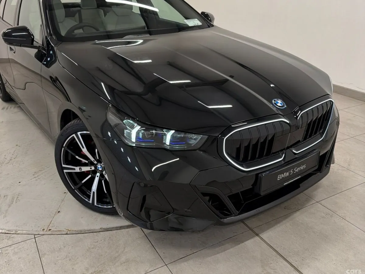 BMW 5-Series Saloon, Petrol Plug-in Hybrid, 2026, Black