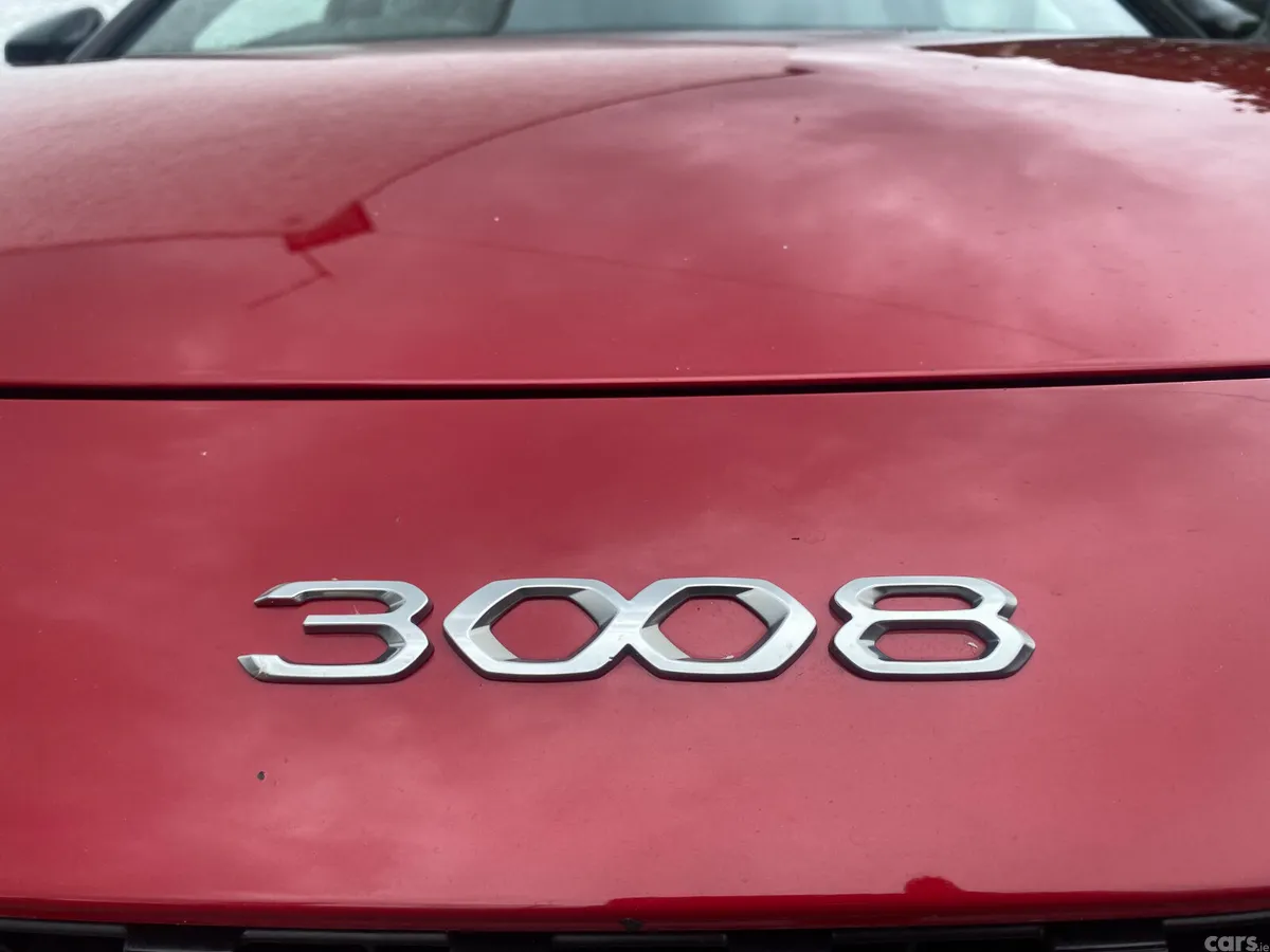 Peugeot 3008 MPV, Diesel, 2023, Red
