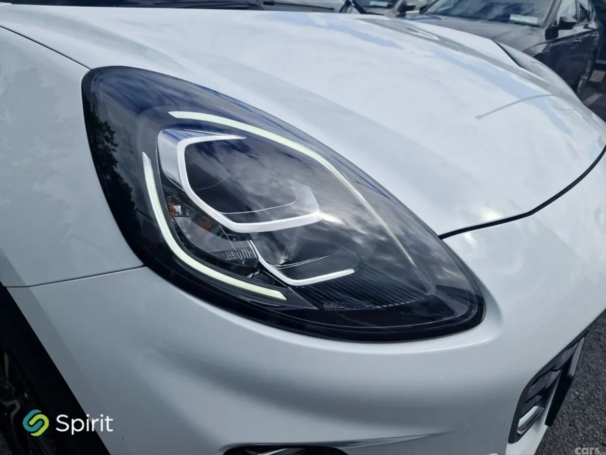 Ford Puma MPV, Petrol Hybrid, 2024, White