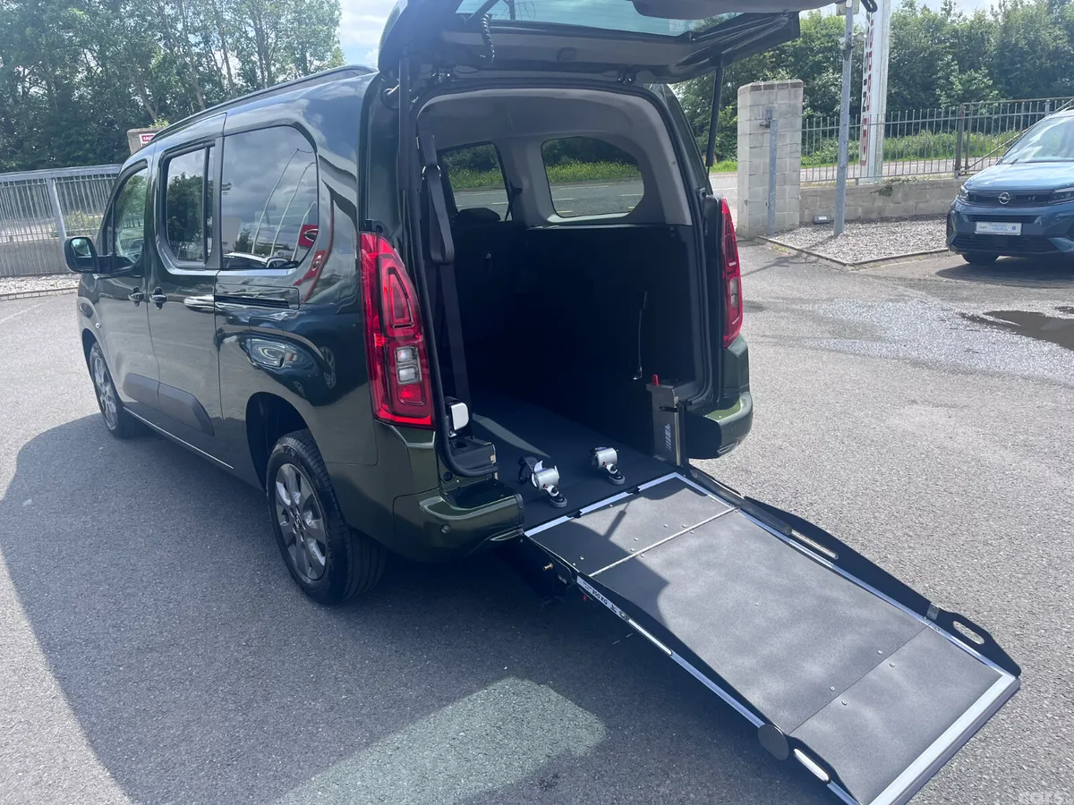 Opel Combo MPV, Diesel, 2027, Green