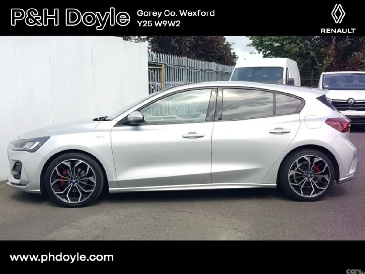 Ford Focus Hatchback, Diesel, 2024, Grey