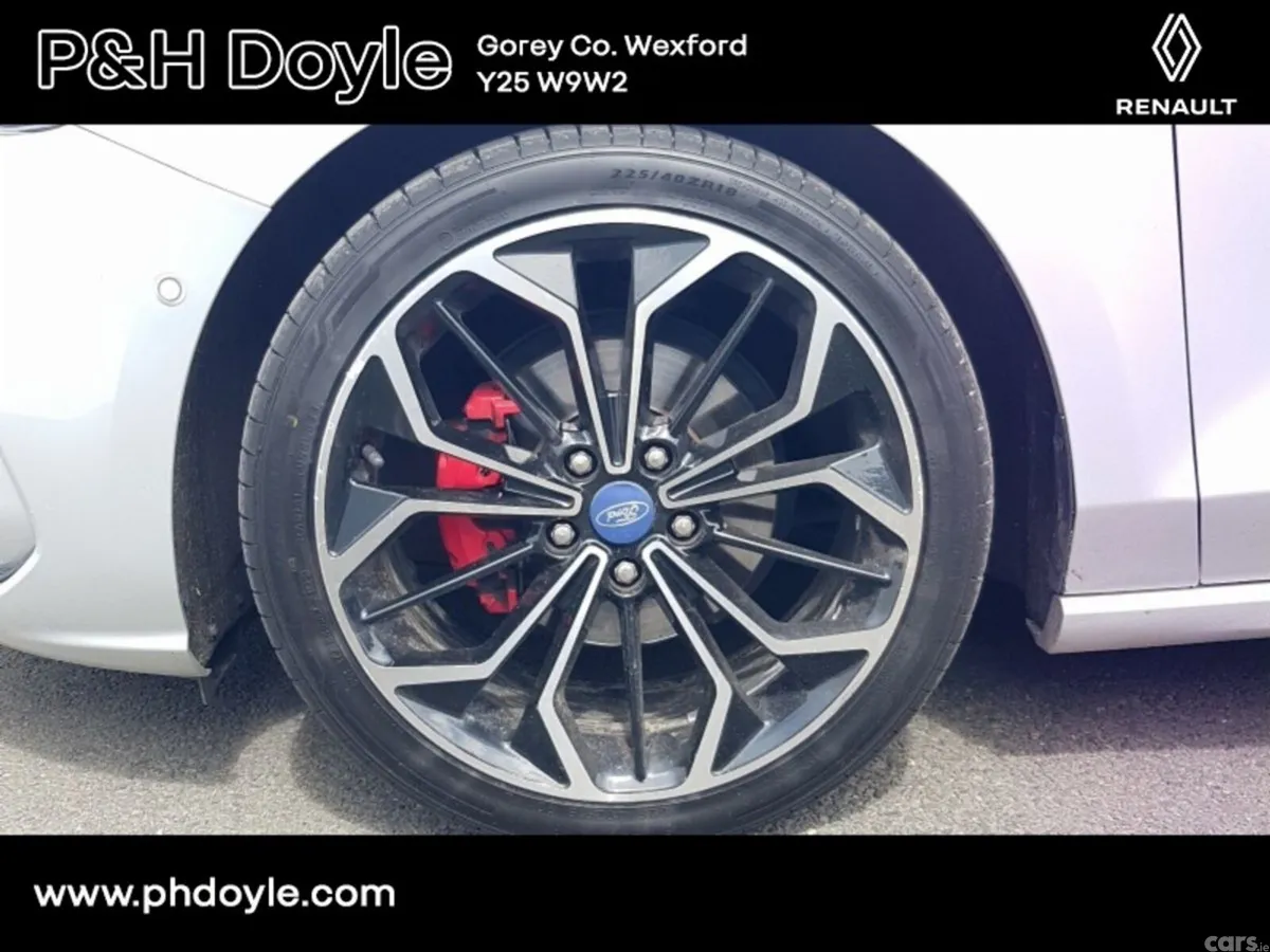 Ford Focus Hatchback, Diesel, 2024, Grey