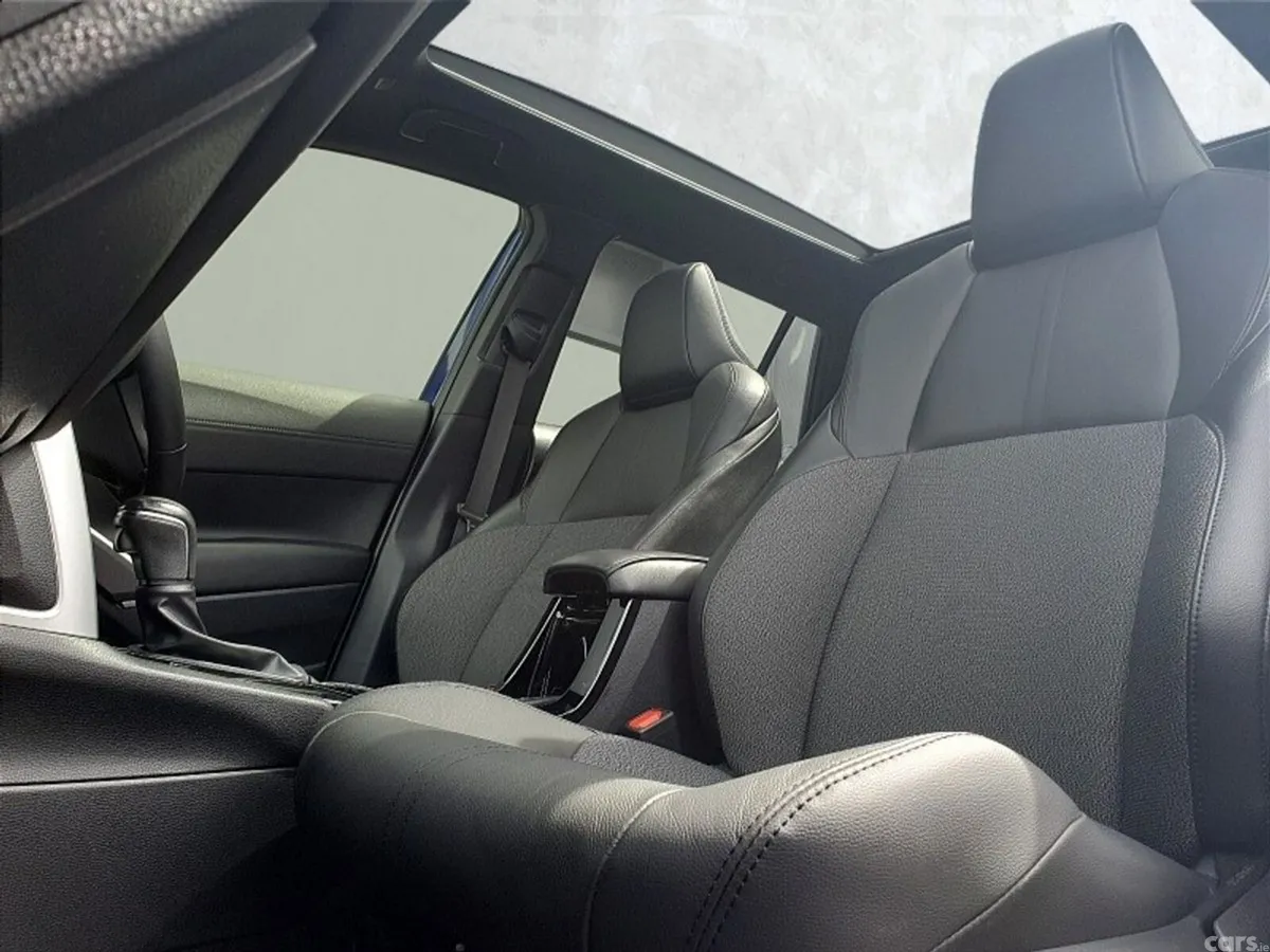 Toyota Corolla Cross SUV, Petrol Hybrid, 2023, Blue