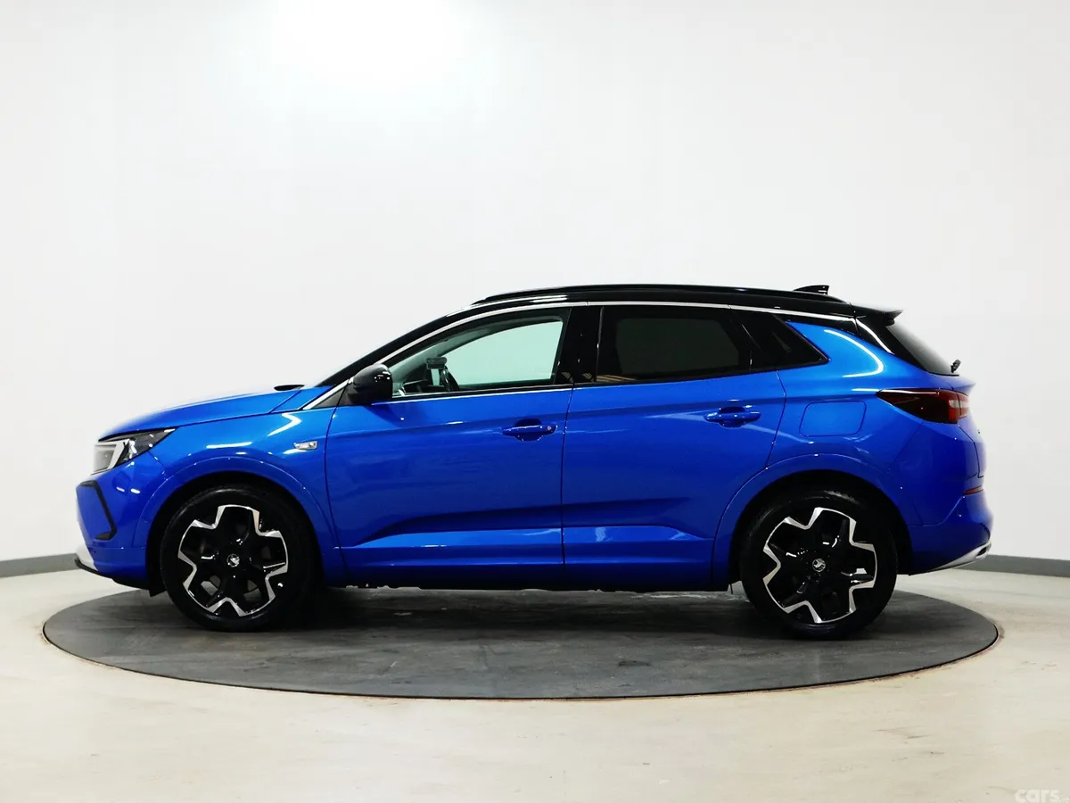 Opel Grandland Hatchback, Petrol Hybrid, 2022, Blue