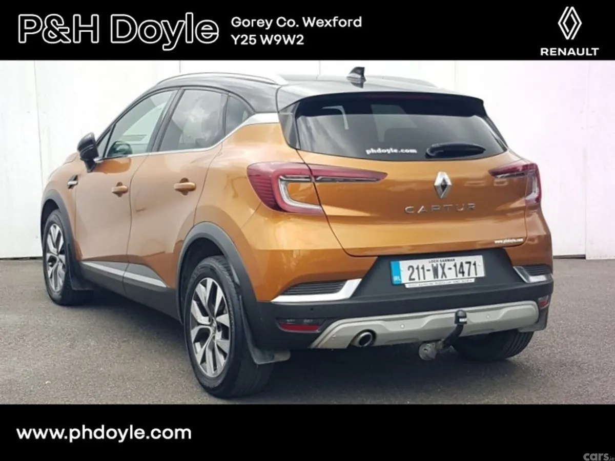 Renault Captur Hatchback, Diesel, 2021, Orange