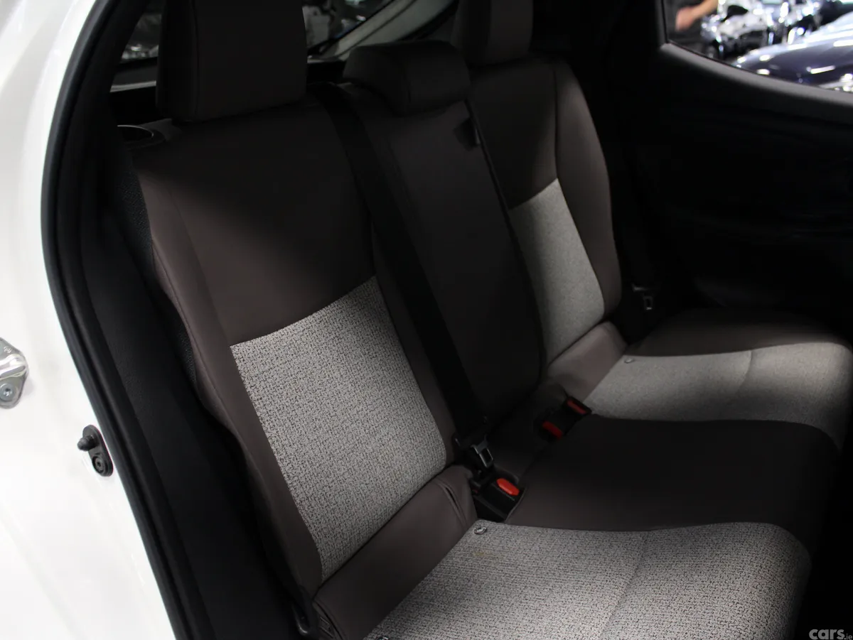Toyota Yaris Hatchback, Petrol, 2021, White