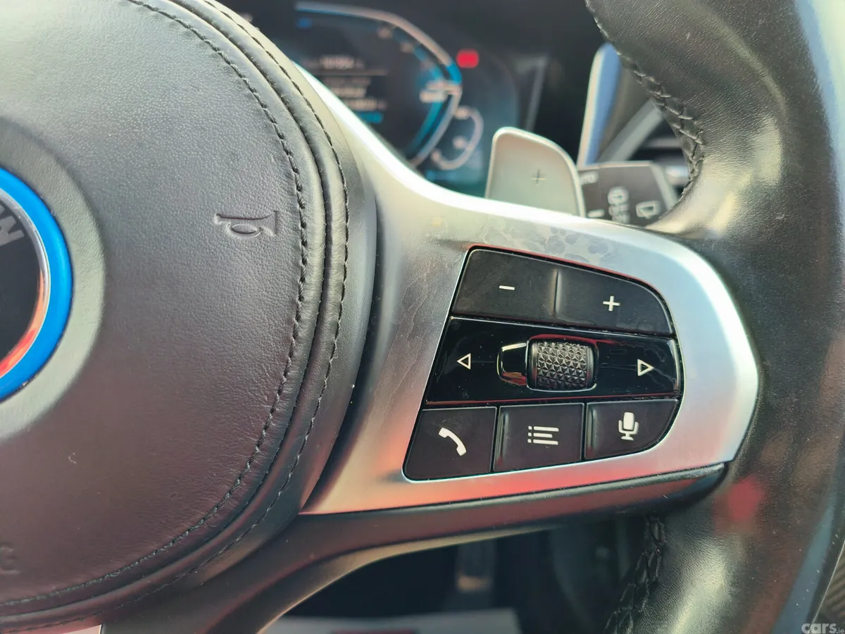 BMW 3-Series Estate, Petrol Hybrid, 2022, White