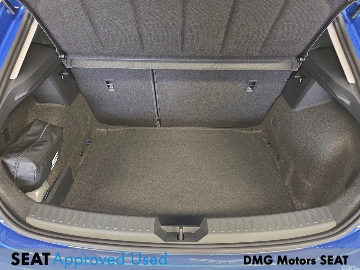 SEAT Leon Estate, Diesel, 2025, Blue