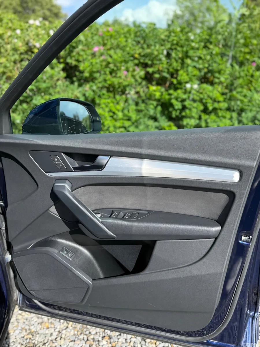 Audi Q5 SUV, Diesel, 2021, Blue