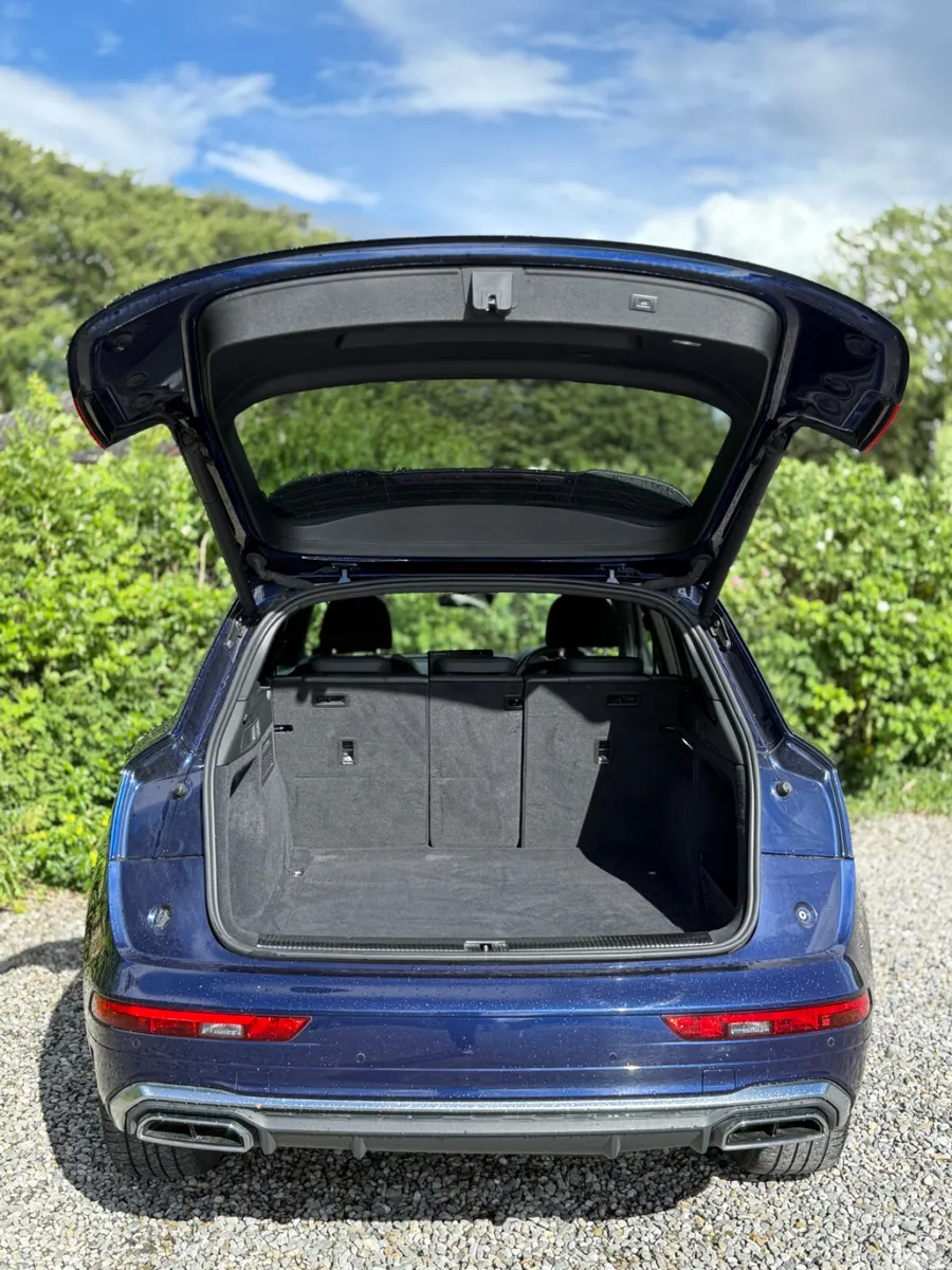 Audi Q5 SUV, Diesel, 2021, Blue