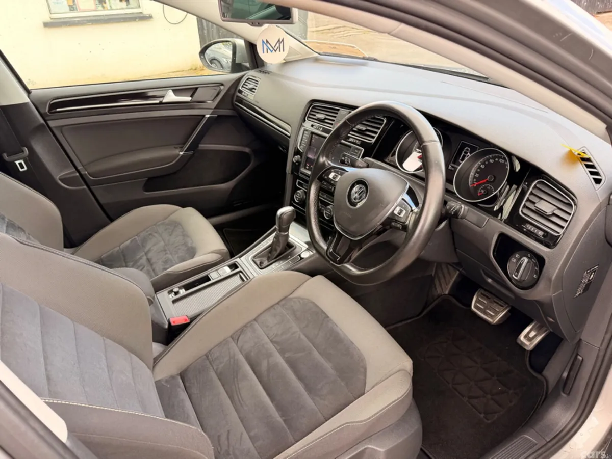 Volkswagen Golf Hatchback, Petrol, 2017, Grey