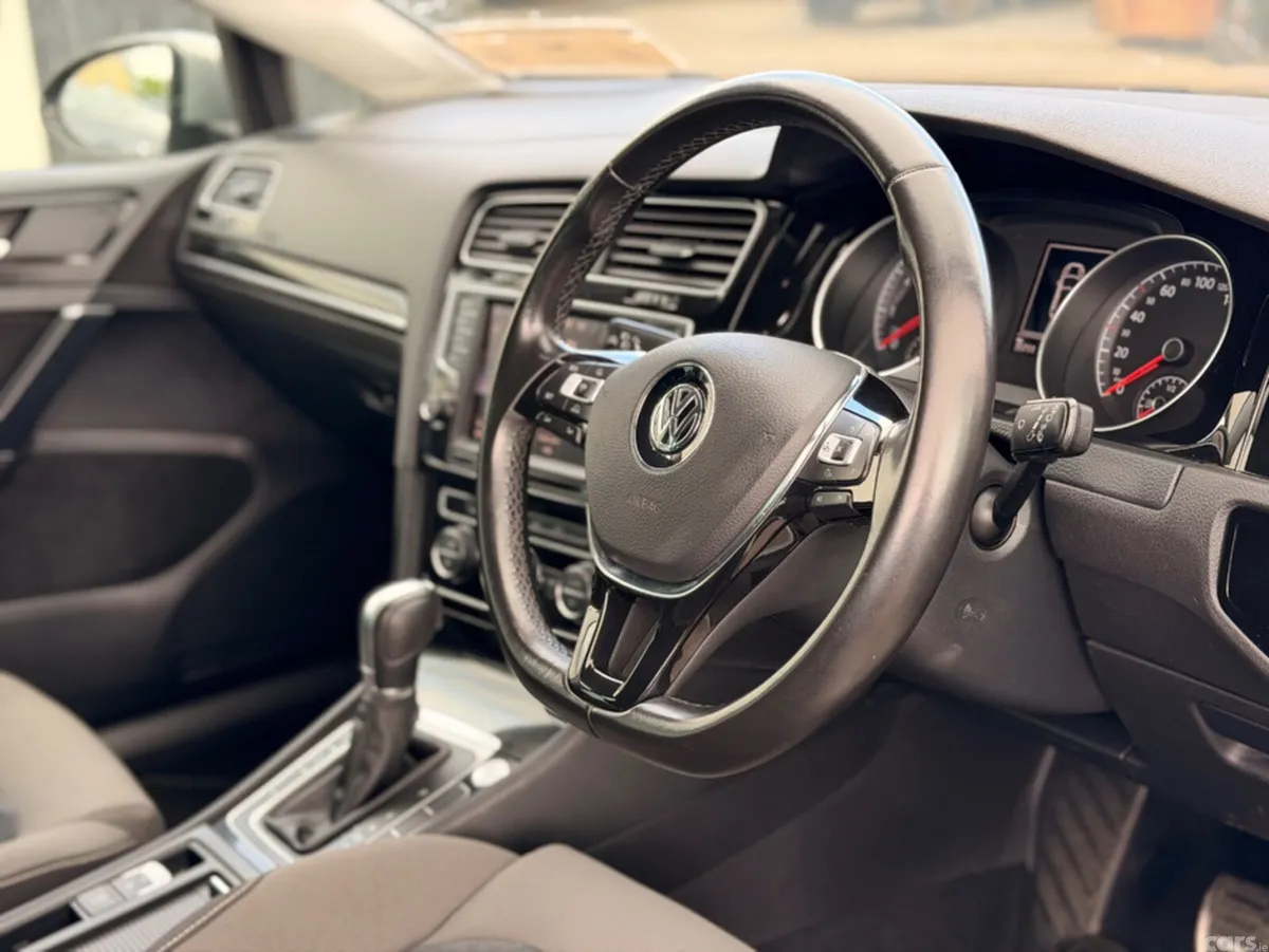 Volkswagen Golf Hatchback, Petrol, 2017, Grey