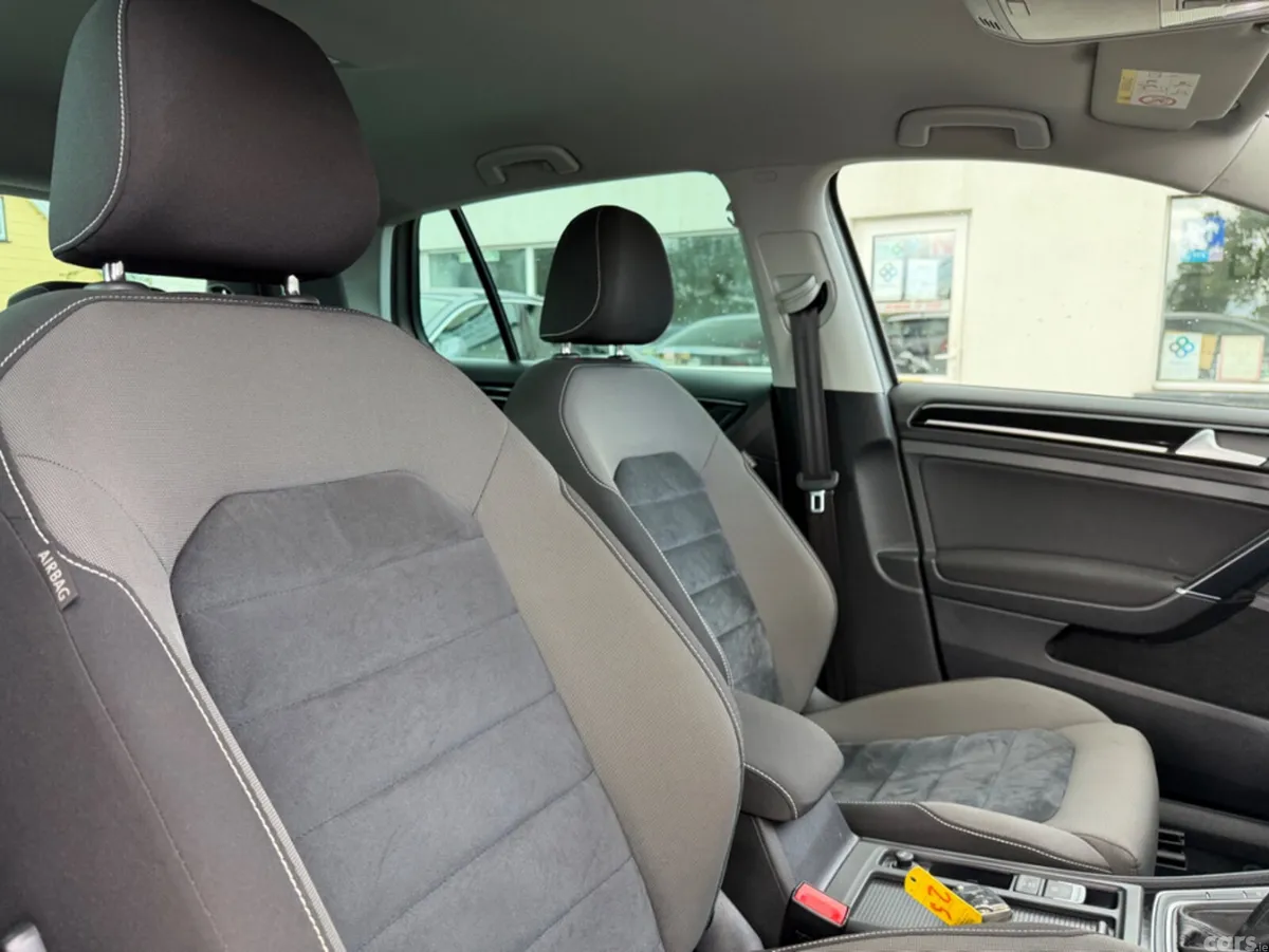 Volkswagen Golf Hatchback, Petrol, 2017, Grey