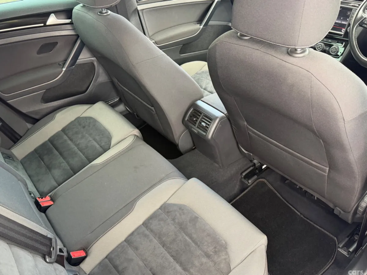 Volkswagen Golf Hatchback, Petrol, 2017, Grey