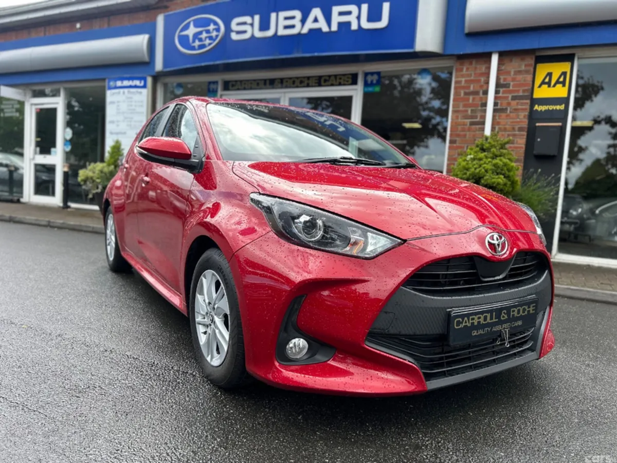 Toyota Yaris Hatchback, Petrol, 2022, Red