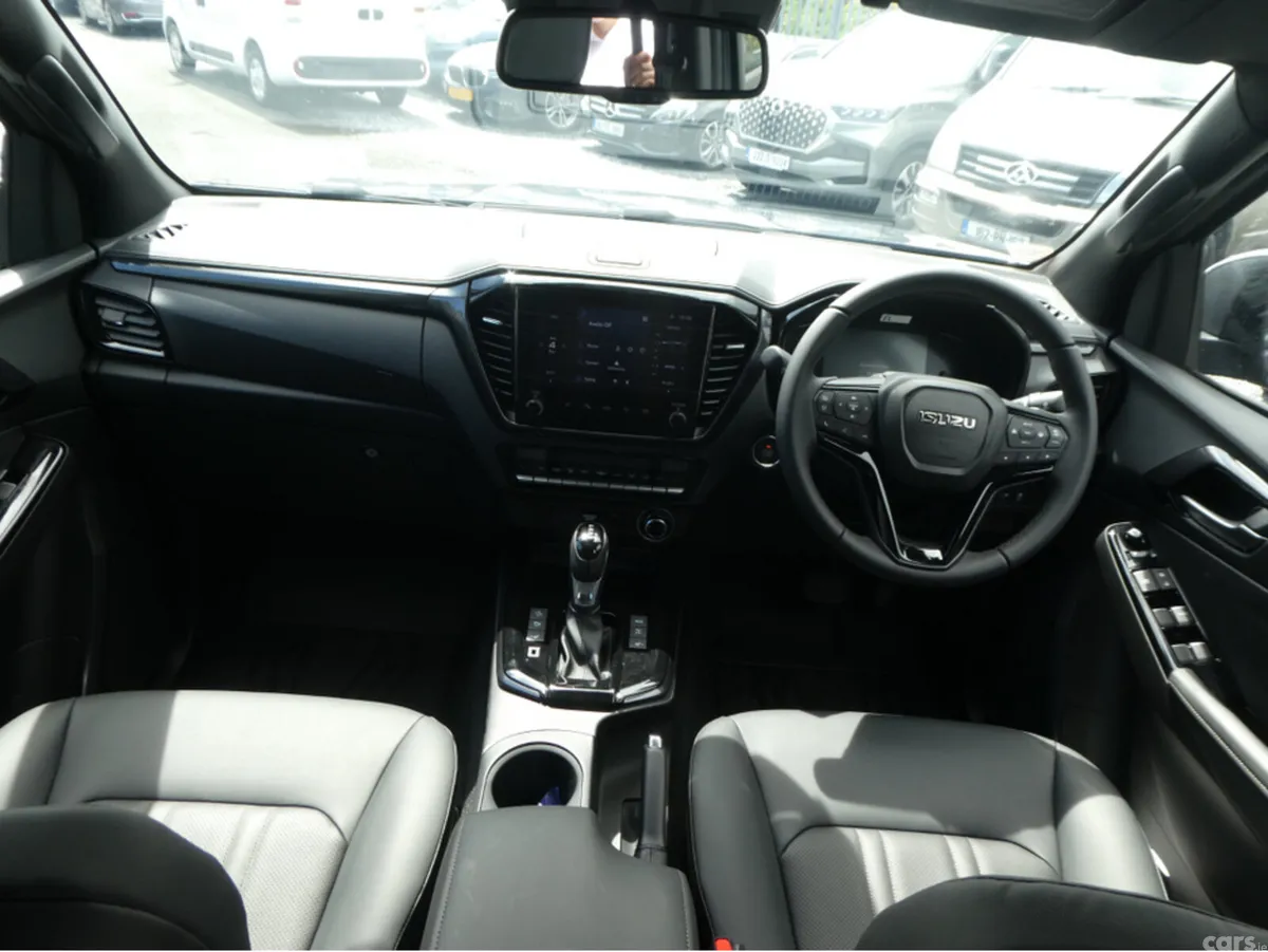 Isuzu D-Max Pick Up, Diesel, 2026, Grey