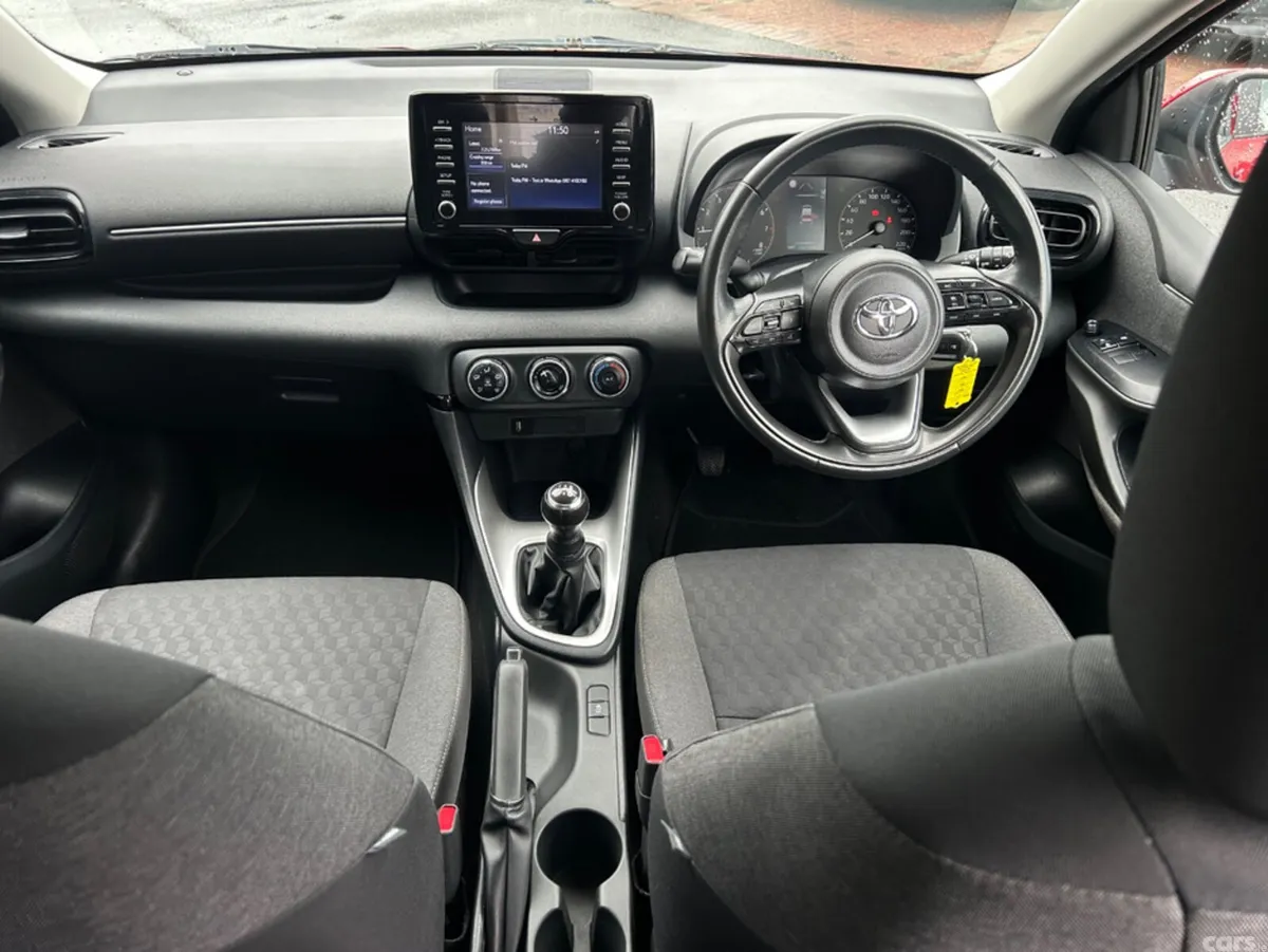 Toyota Yaris Hatchback, Petrol, 2022, Red