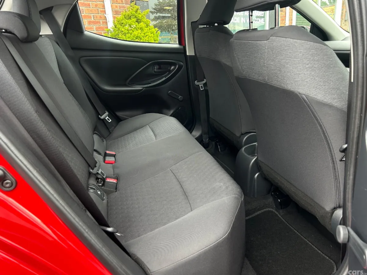 Toyota Yaris Hatchback, Petrol, 2022, Red