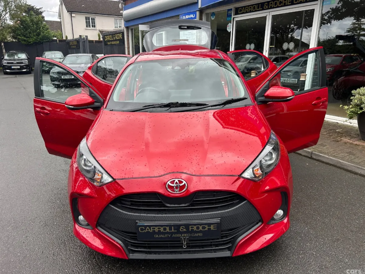 Toyota Yaris Hatchback, Petrol, 2022, Red