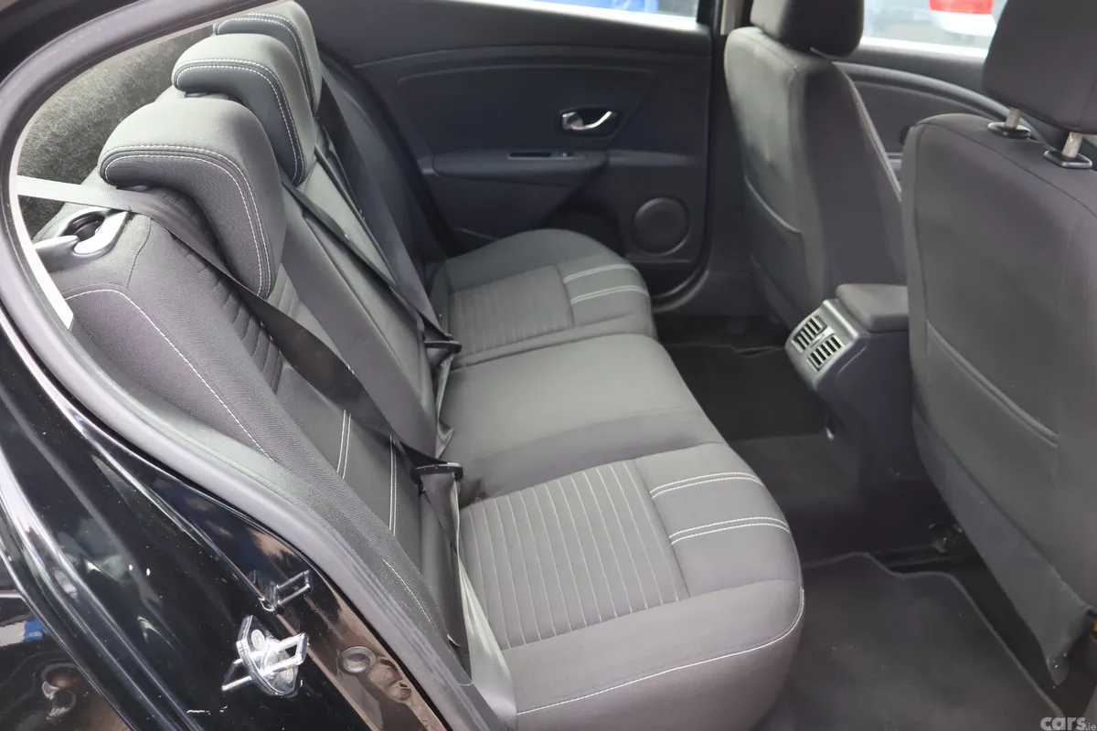 Renault Fluence Saloon, Diesel, 2016, Black