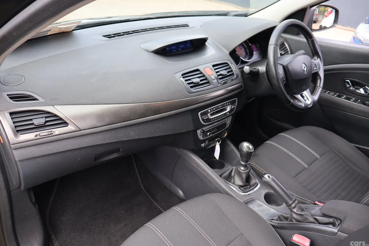 Renault Fluence Saloon, Diesel, 2016, Black