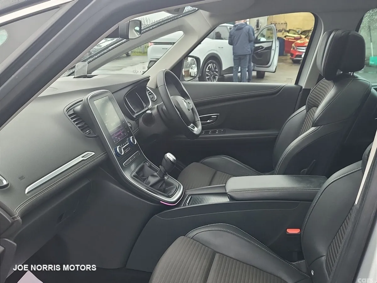 Renault Grand Scenic SUV, Diesel, 2018, Grey