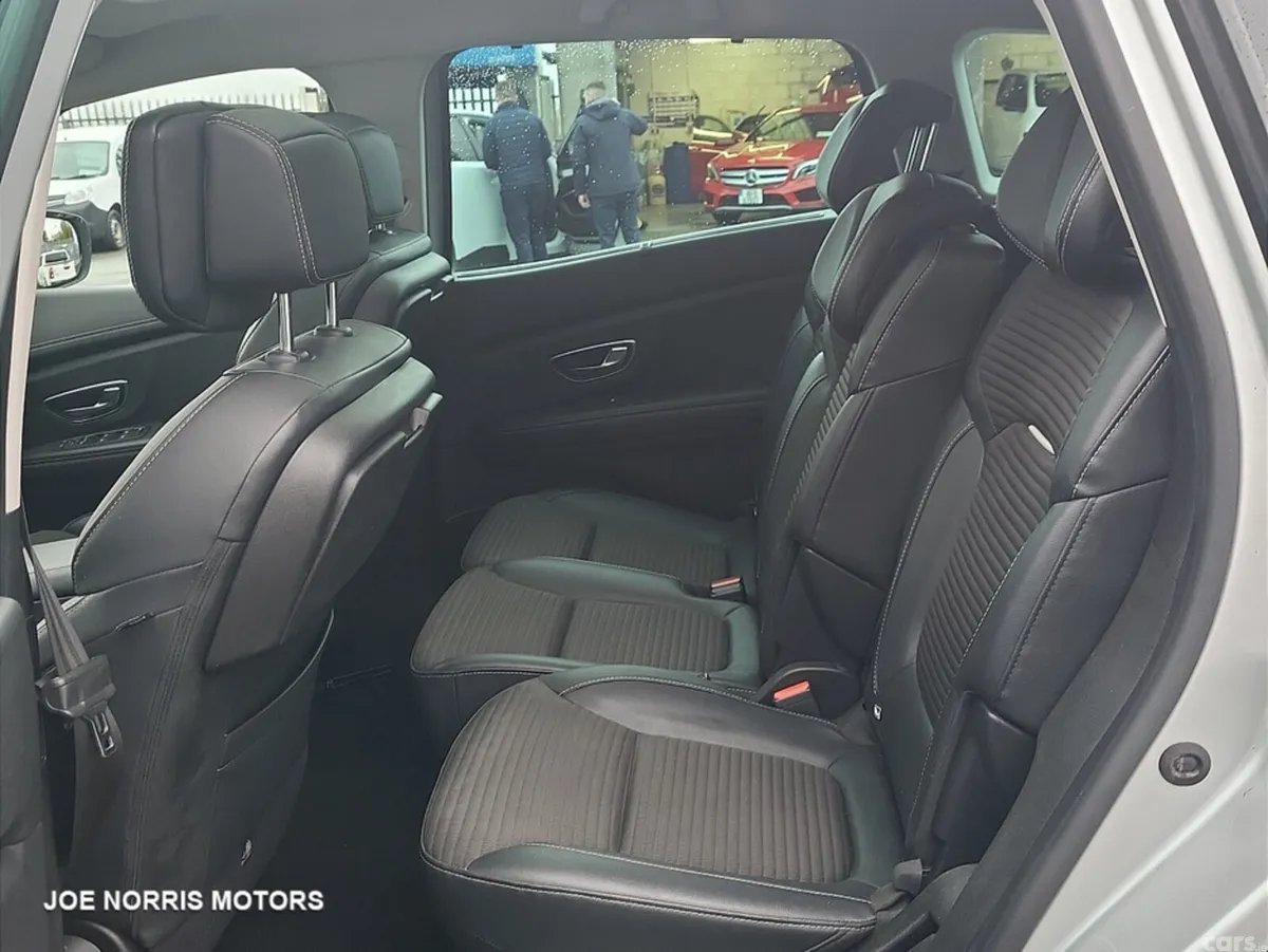 Renault Grand Scenic SUV, Diesel, 2018, Grey