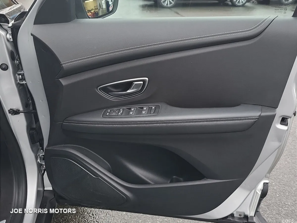 Renault Grand Scenic SUV, Diesel, 2018, Grey