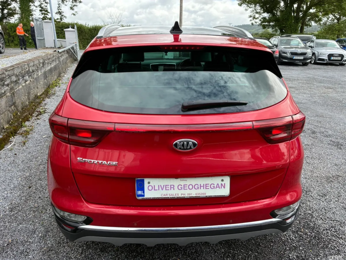 Kia Sportage MPV, Diesel, 2019, Red