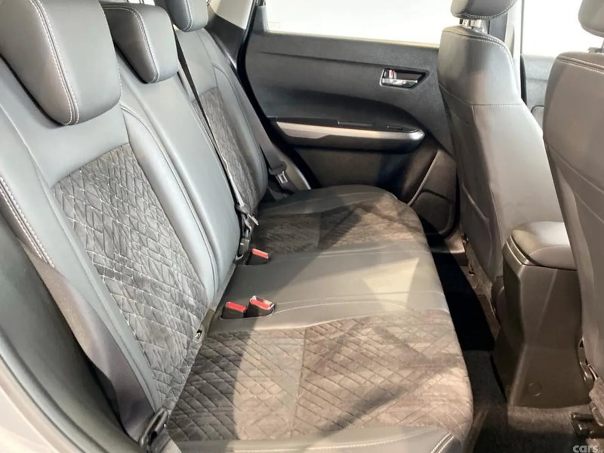 Suzuki Vitara SUV, Petrol Hybrid, 2022, Grey
