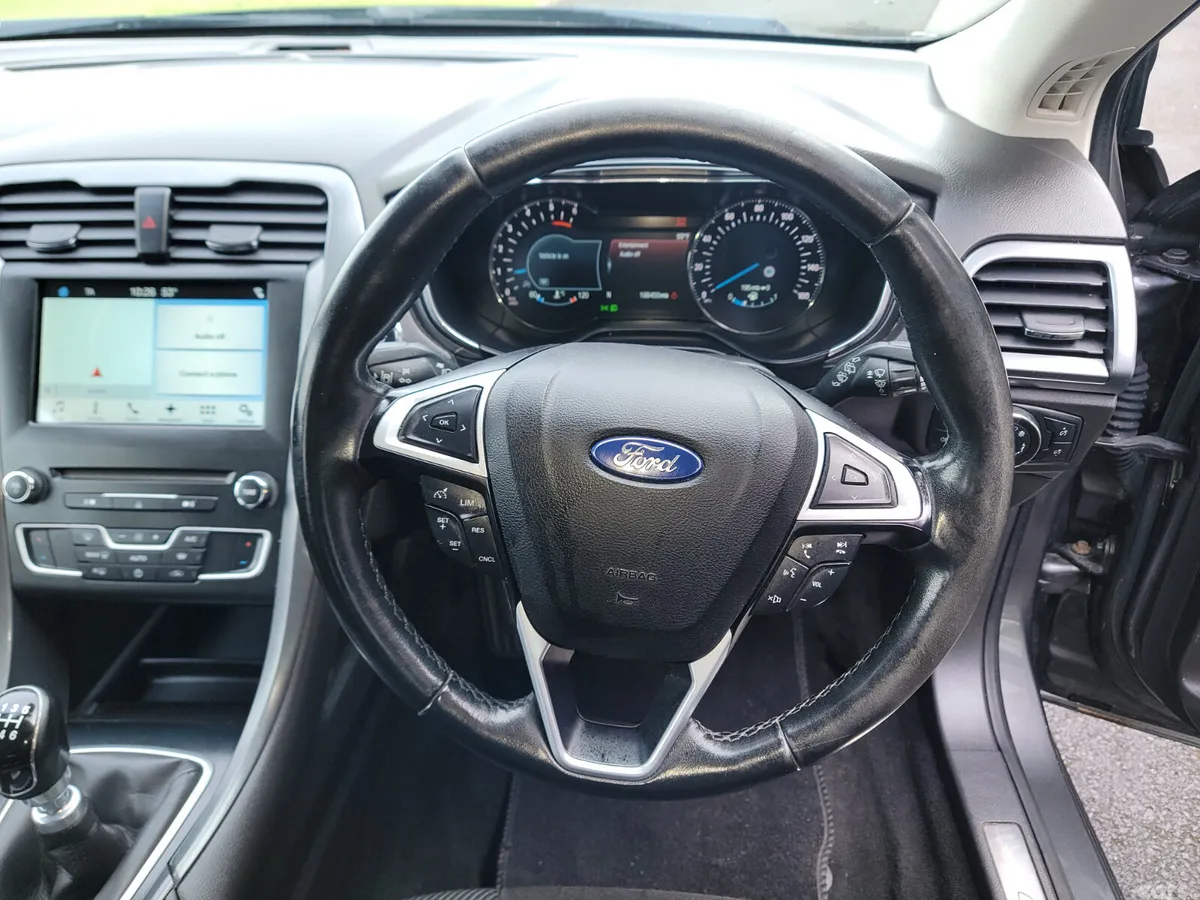 Ford Mondeo Hatchback, Diesel, 2017, Grey