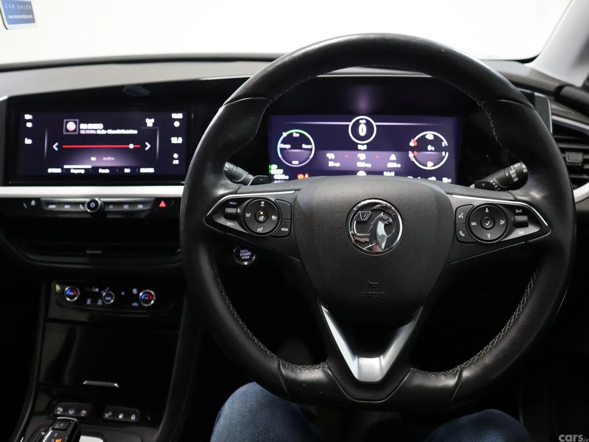 Opel Grandland Hatchback, Petrol Hybrid, 2022, Black