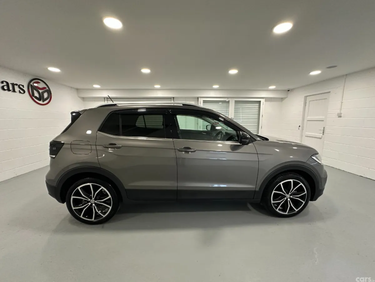 Volkswagen T-Cross SUV, Petrol, 2020, Grey