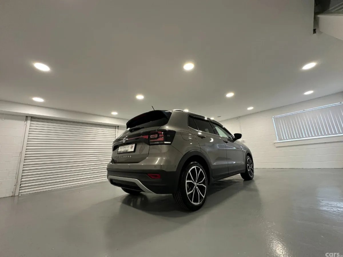 Volkswagen T-Cross SUV, Petrol, 2020, Grey