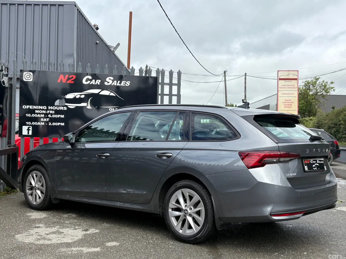 Skoda Octavia Estate, Diesel, 2025, Grey