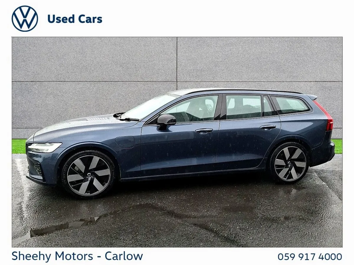 Volvo V60 Estate, Petrol Hybrid, 2025, Blue