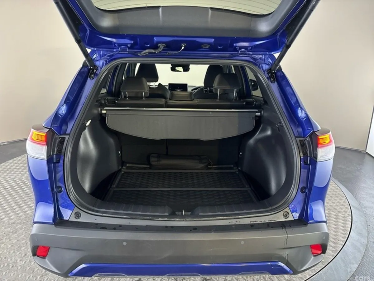 Toyota Corolla Cross Hatchback, Petrol Hybrid, 2024, Blue