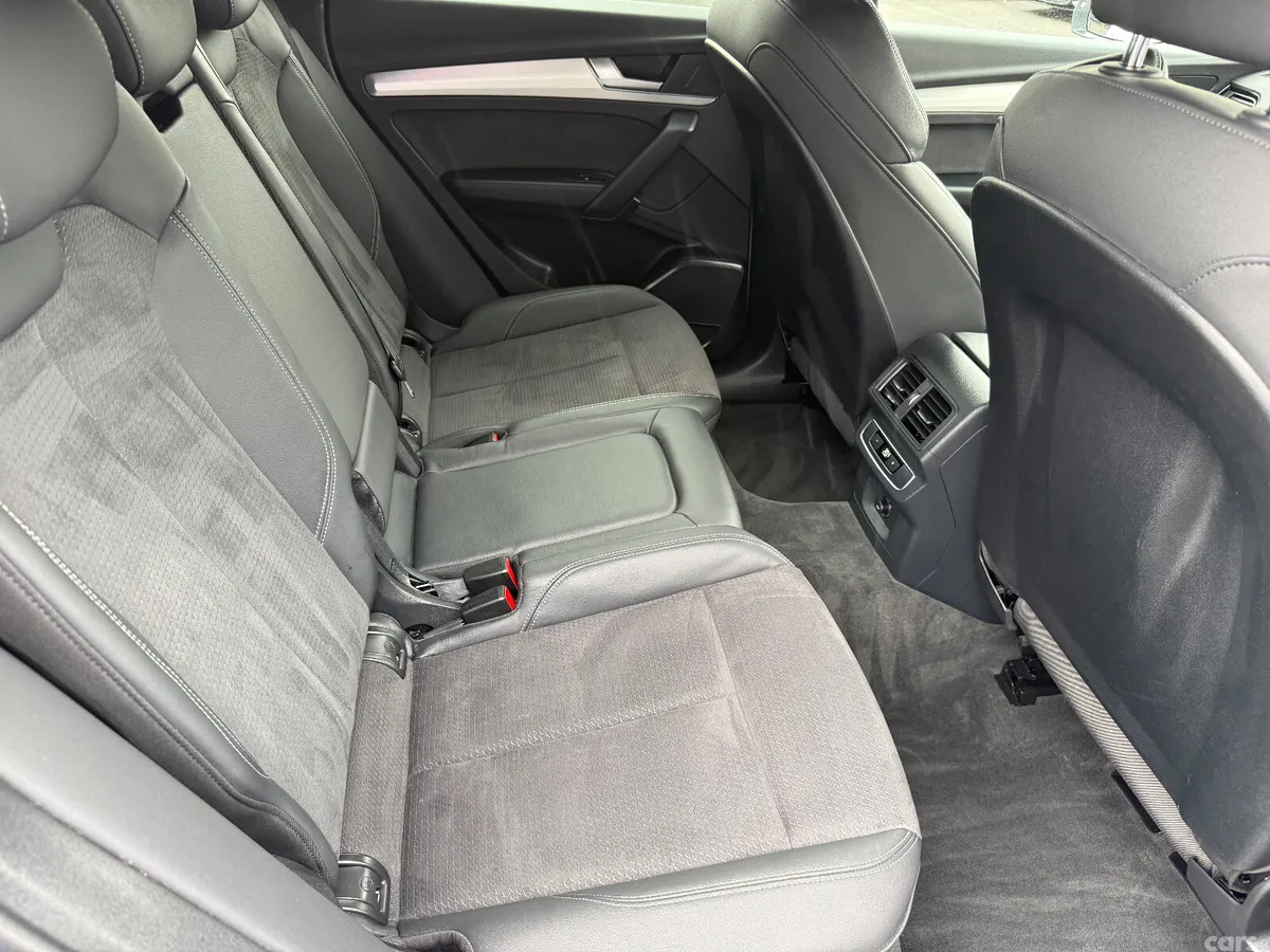Audi Q5 SUV, Petrol Plug-in Hybrid, 2022, White