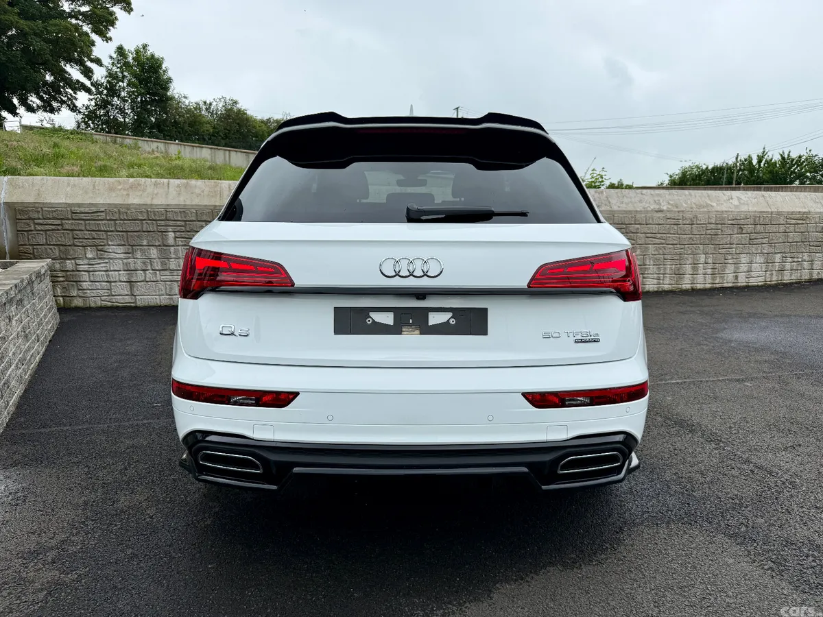 Audi Q5 SUV, Petrol Plug-in Hybrid, 2022, White