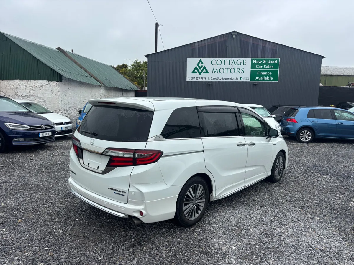 Honda Odyssey MPV, Petrol Hybrid, 2019, White