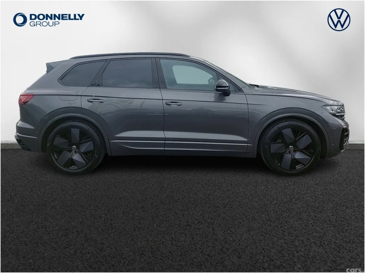 Volkswagen Touareg Estate, Diesel, 2026, Grey
