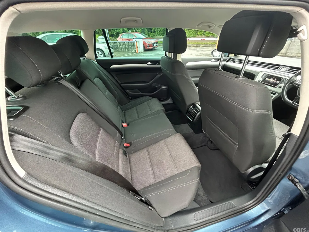 Volkswagen Passat Estate, Diesel, 2016, Blue