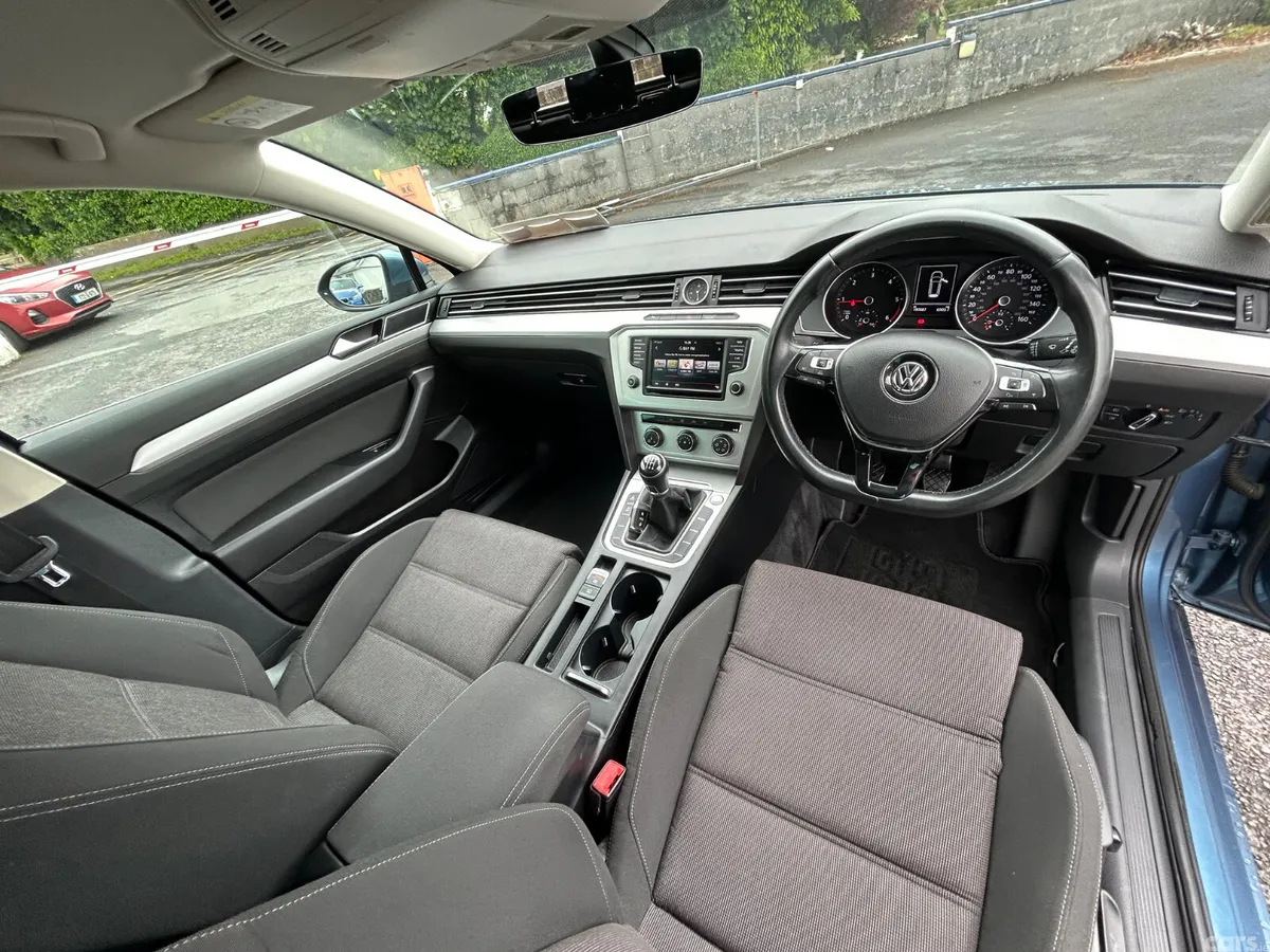 Volkswagen Passat Estate, Diesel, 2016, Blue