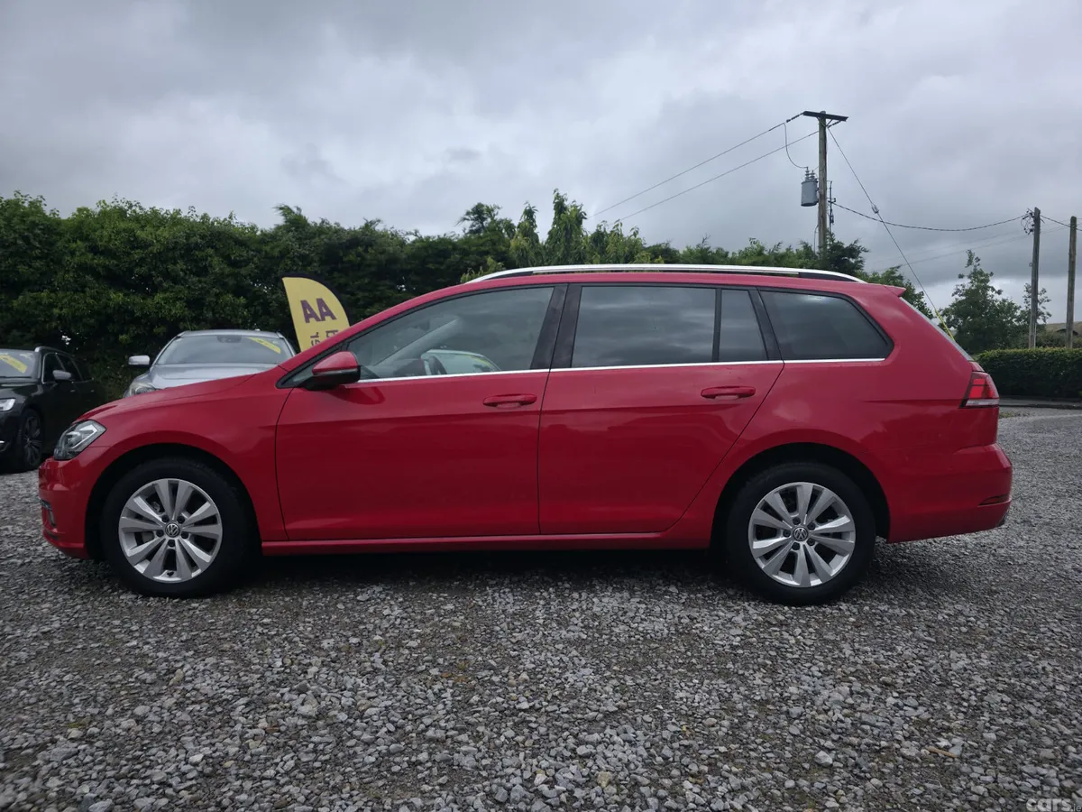 Volkswagen Golf Estate, Petrol, 2018, Red