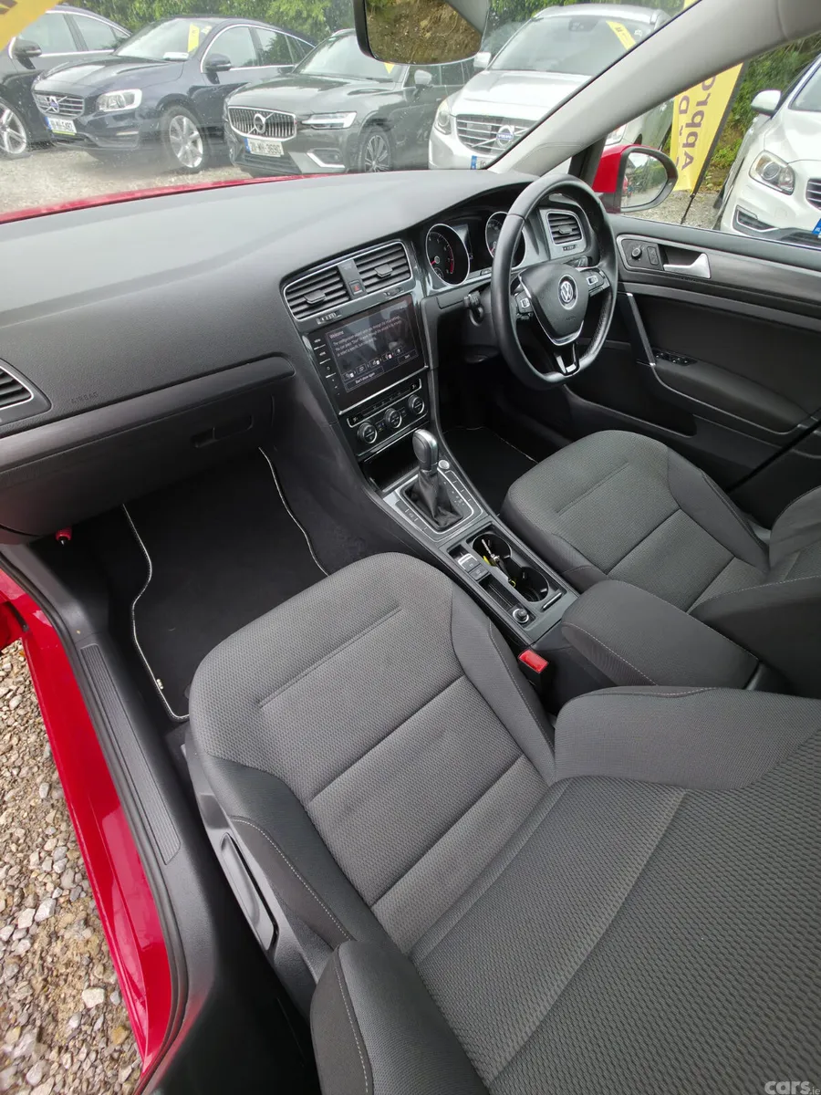 Volkswagen Golf Estate, Petrol, 2018, Red