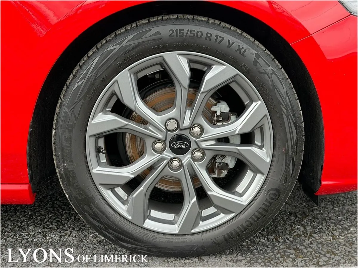 Ford Focus Hatchback, Petrol Hybrid, 2025, Red