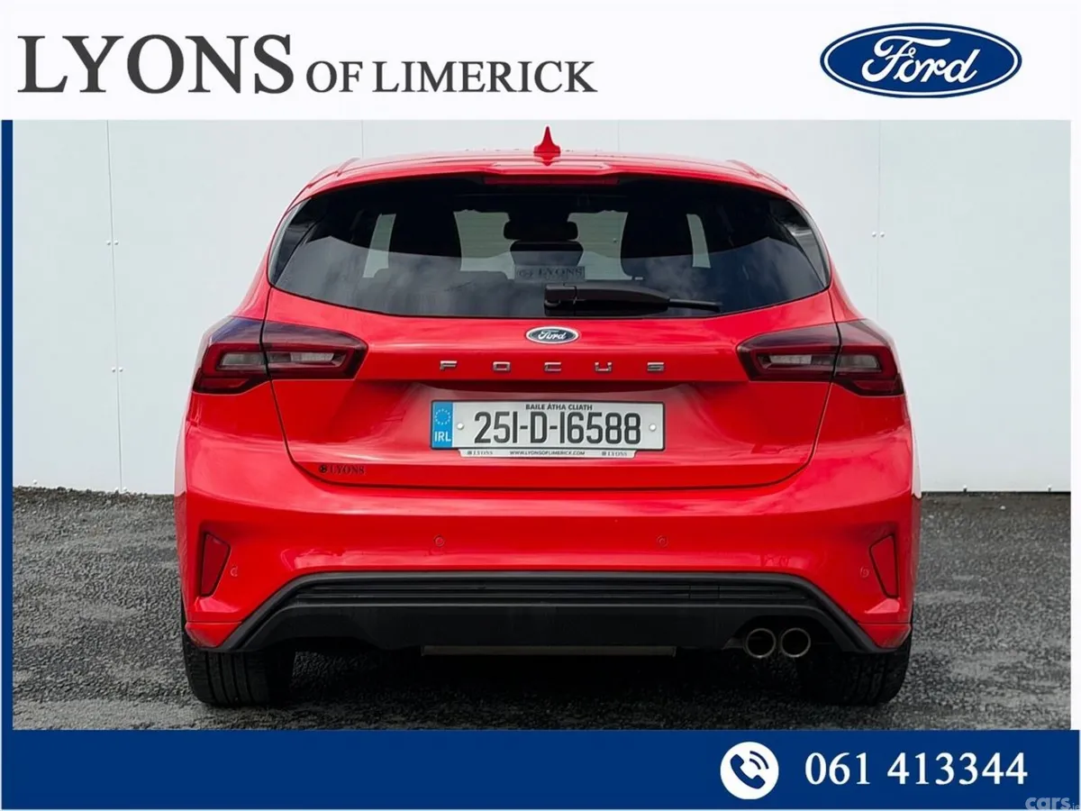Ford Focus Hatchback, Petrol Hybrid, 2025, Red